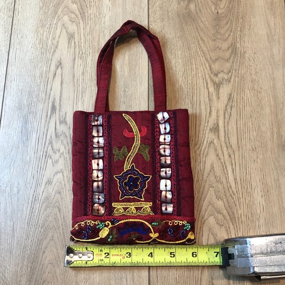 VTG Ornate Beaded Embroidered Purse Madein India Red Silk Square Bag Clutch READ - Picture 5 of 7